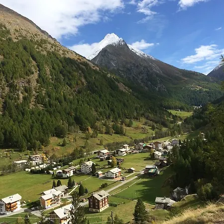 Haus Alpenstern Saas-Grund